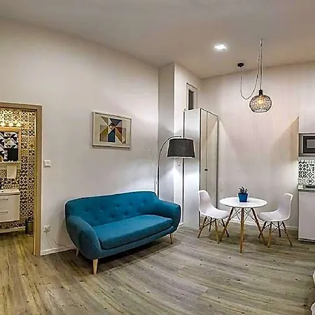 Danube Corner - Glam Downtown فندق بودابست